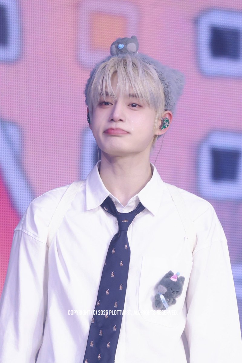 Plo𝒕𝒕wist tweet media