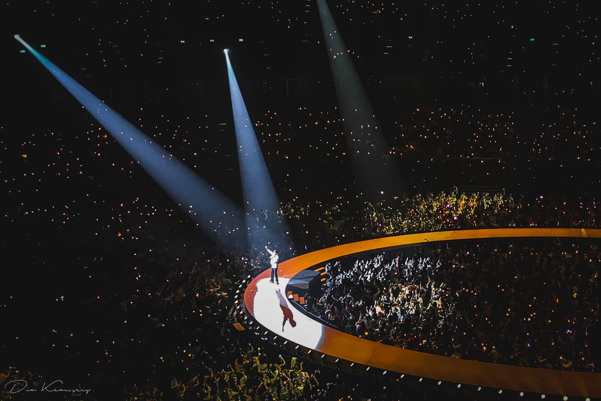 🐶 : ขอบคุณทุกคนที่ให้โอกาสผมได้เป็นตัวเองอย่างเต็มที่ คอยซัพพอร์ต และขอบคุณที่ให้คุณค่ากับสิ่งที่ผมเป็น 🧡

บิวกิ้นเก่งมากจริงๆ  🐶🧡🤏🏻

#BILLKIN_FEELQUENCY_D2
#BILLKIN_FEELQUENCY
#Bbillkin #บิวกิ้น