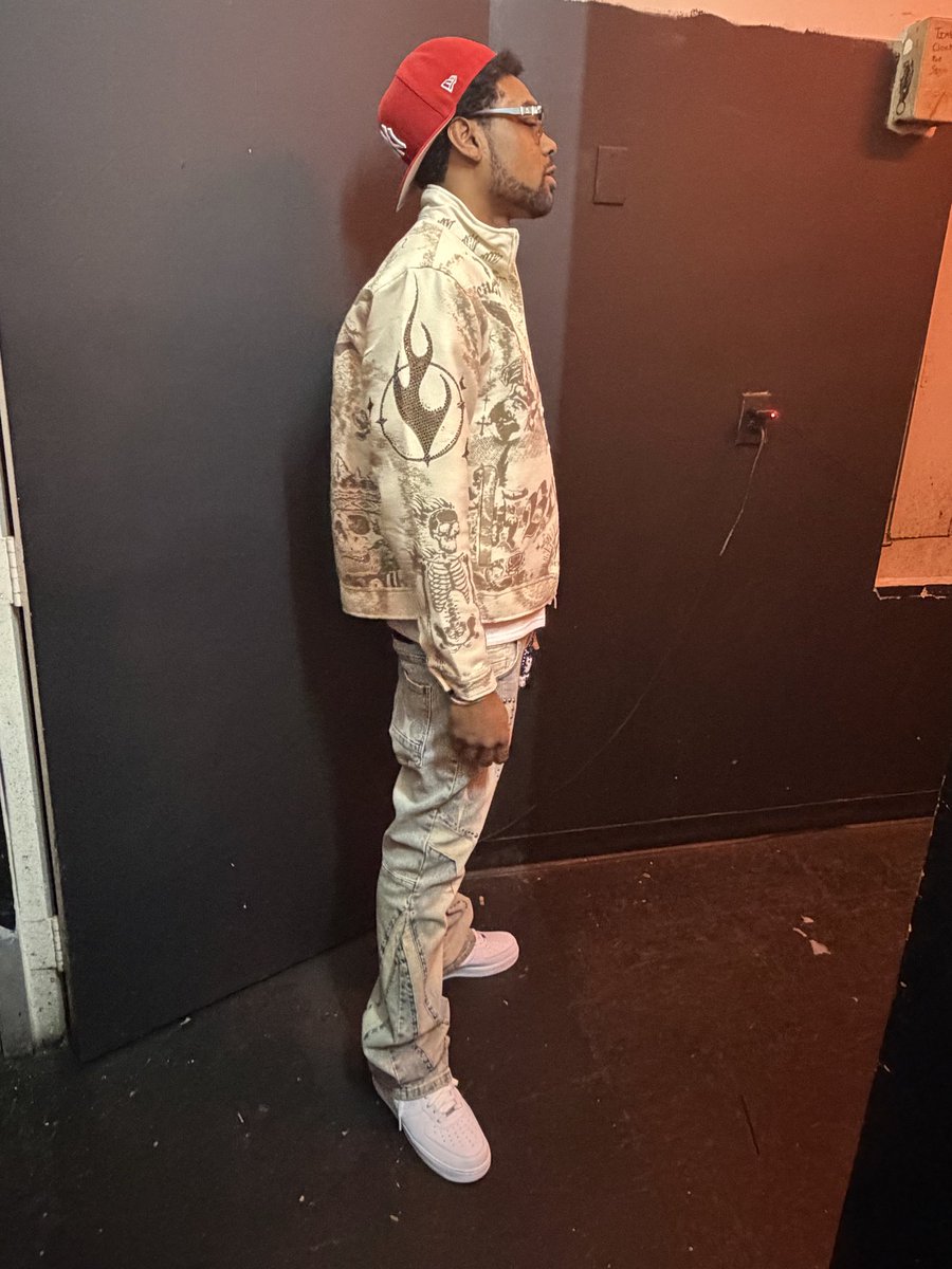 LMajorflav's tweet photo. No caption , just me #HavinFlav 😎🥂 https://t.co/OiqifTyvcU