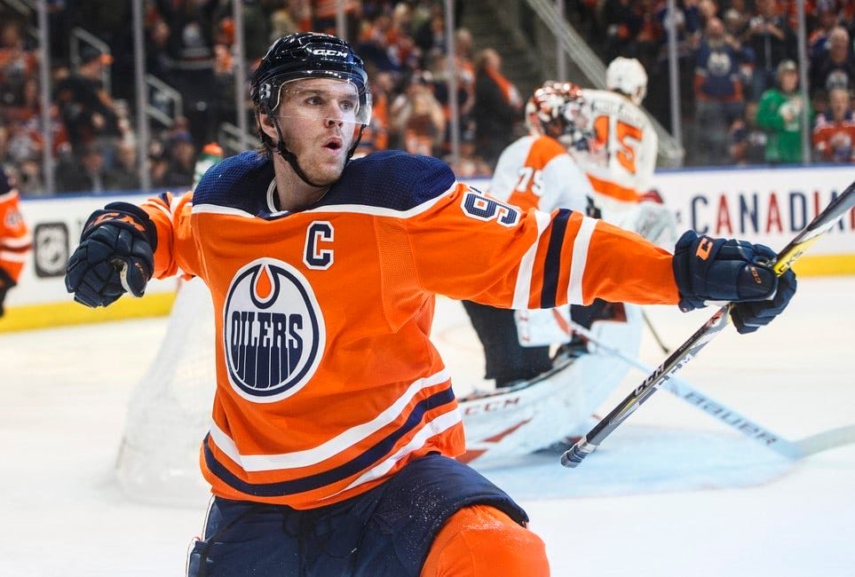 SubZeroNHL's tweet photo. 0.5u | Connor McDavid o3.5 SOG +135 https://t.co/Y41v4IECqU