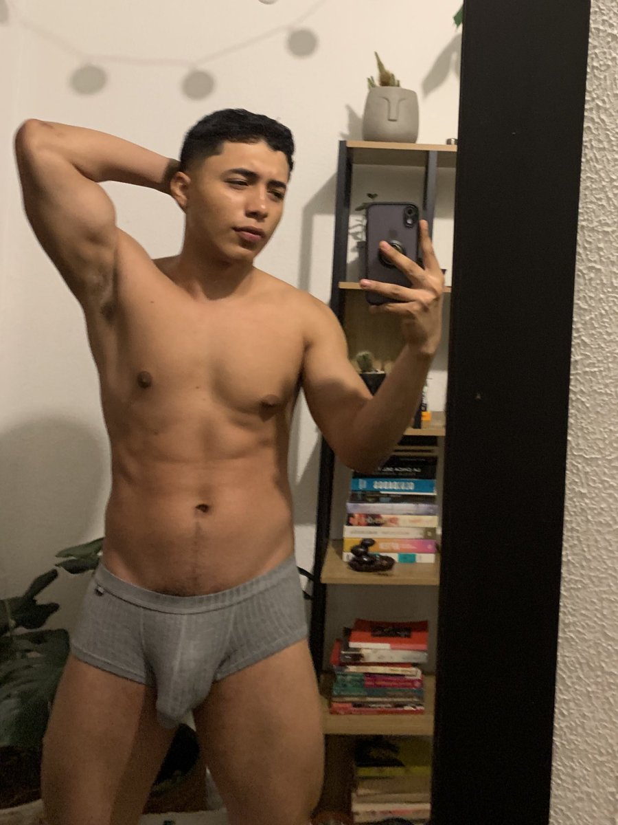 RonaldVrg's tweet photo. Que noche la de anoche 🤪 https://t.co/a9nvtHjz97