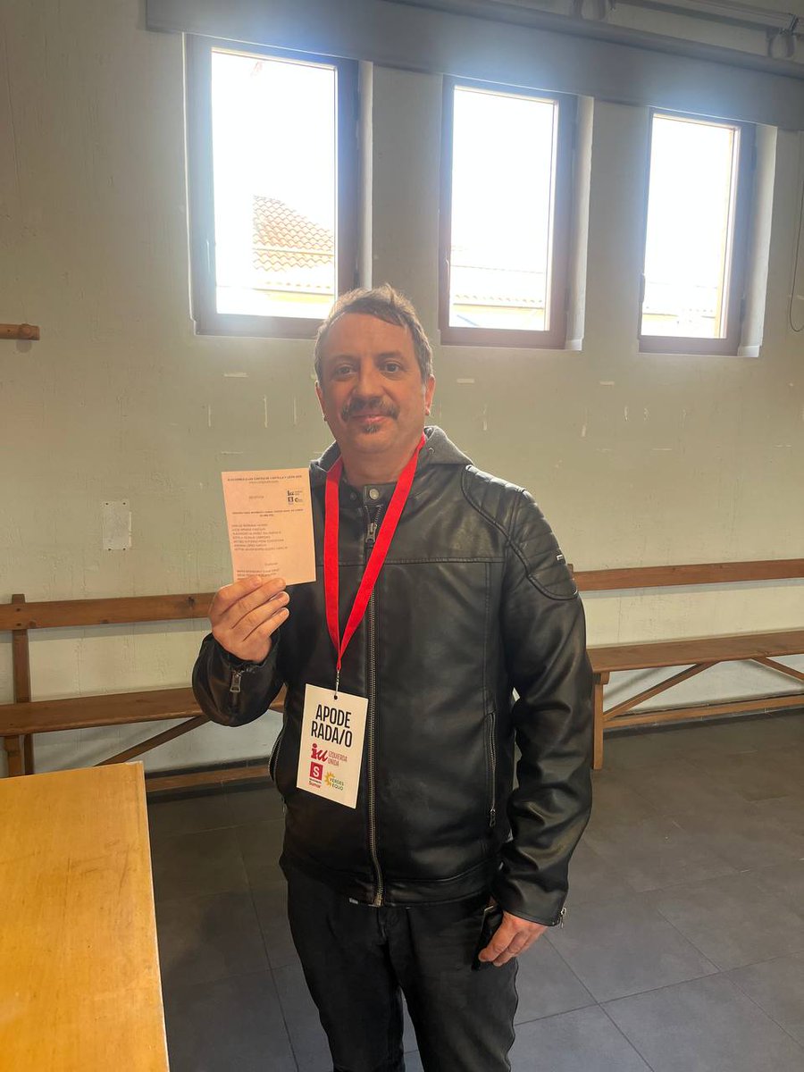 IU Segovia🔻 tweet media