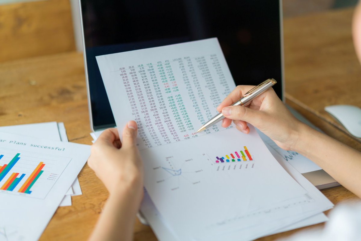 FinnFutture's tweet photo. Las reservas son utilidades retenidas sin capitalizar, creadas para distintos fines; algunas cuentas llamadas reservas en realidad corresponden a previsiones o provisiones que se deducen de las utilidades. https://t.co/OzcN5KTmL4