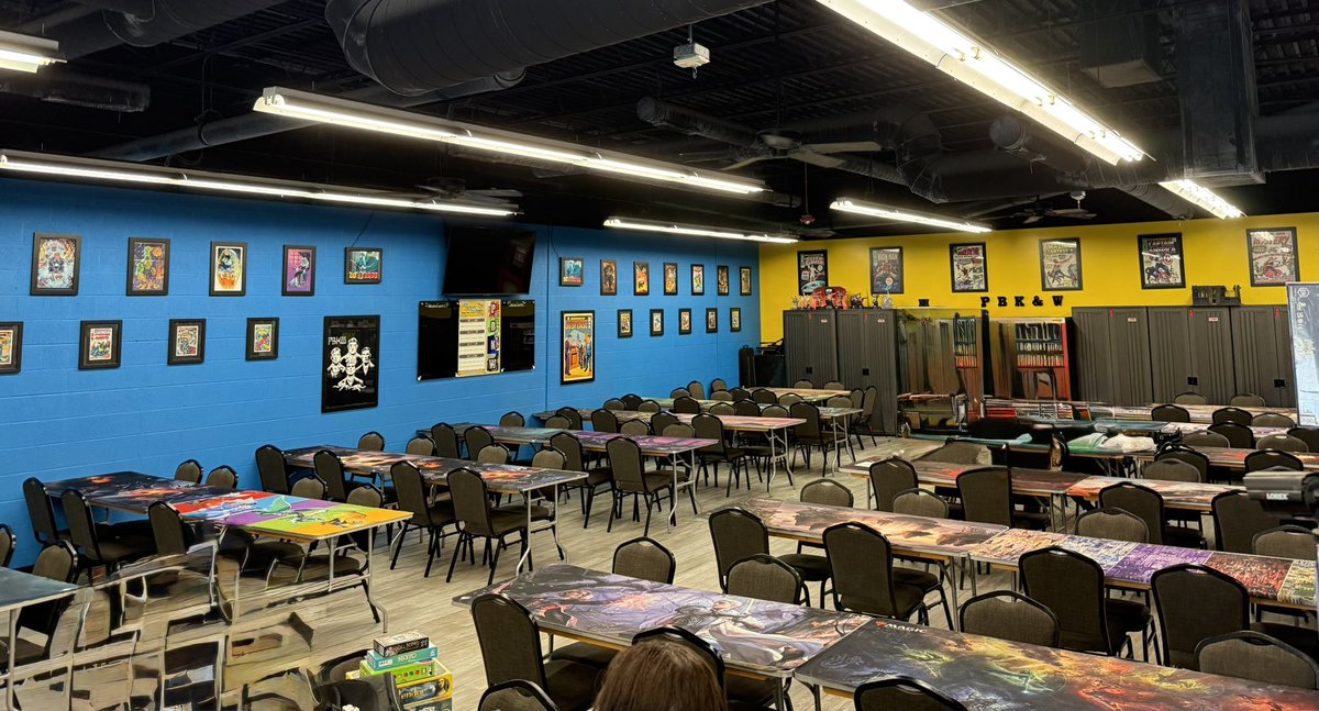 SuperPoweredPop's tweet photo. Parker Banner Kent &amp; Wayne - Comics &amp; Games is our choice for vintage comics, new comics, &amp; gaming. 

Head over to 21500 Catawba Ave, Suite A, Cornelius, NC 7 Days A Week, &amp; bring a friend/family!

#comics #gaming #comicbookstore #NorthCarolina #boardgames @PBKW https://t.co/1pWwomImrO