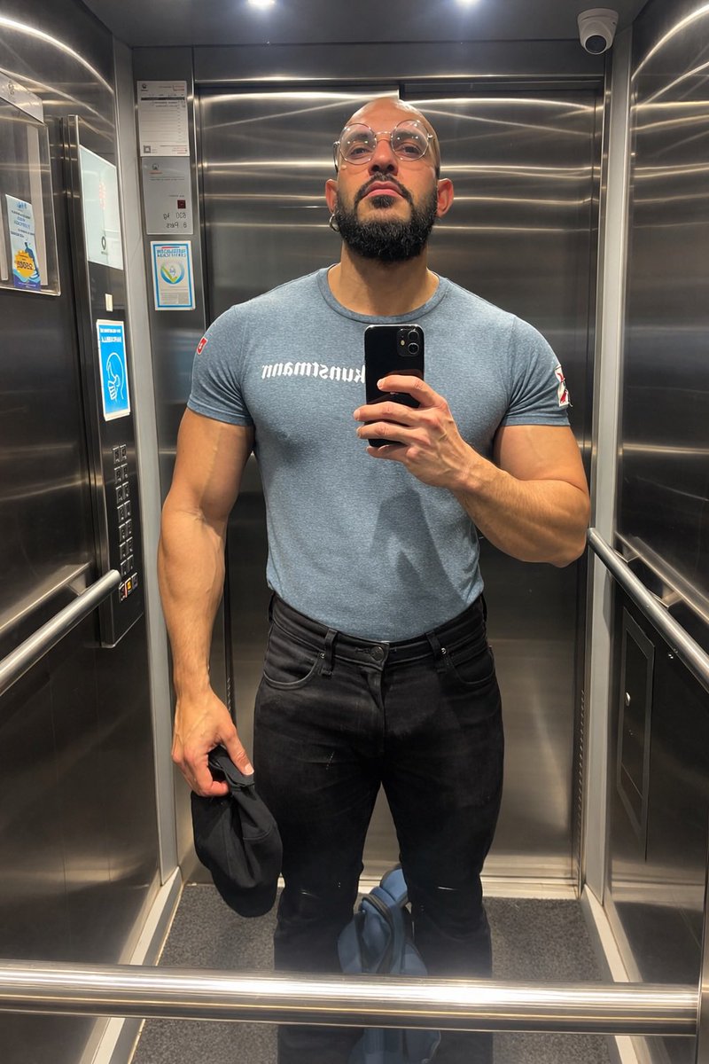 Chudai 
 Casa / calle