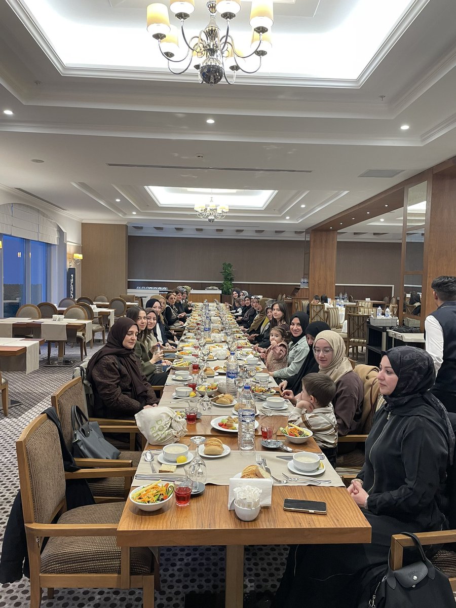 MÜSİAD Afyonkarahisar ailesi olarak, üyelerimiz ve kıymetli aileleriyle iftar soframızda bir araya geldik. Oruçlarımızı hep birlikte açarken, Ramazan ayının huzurunu ve kardeşlik ruhunu kalplerimizde hissettik.
Birliğimizin ve beraberliğimizin daim olduğu, nice güzel akşamlara…