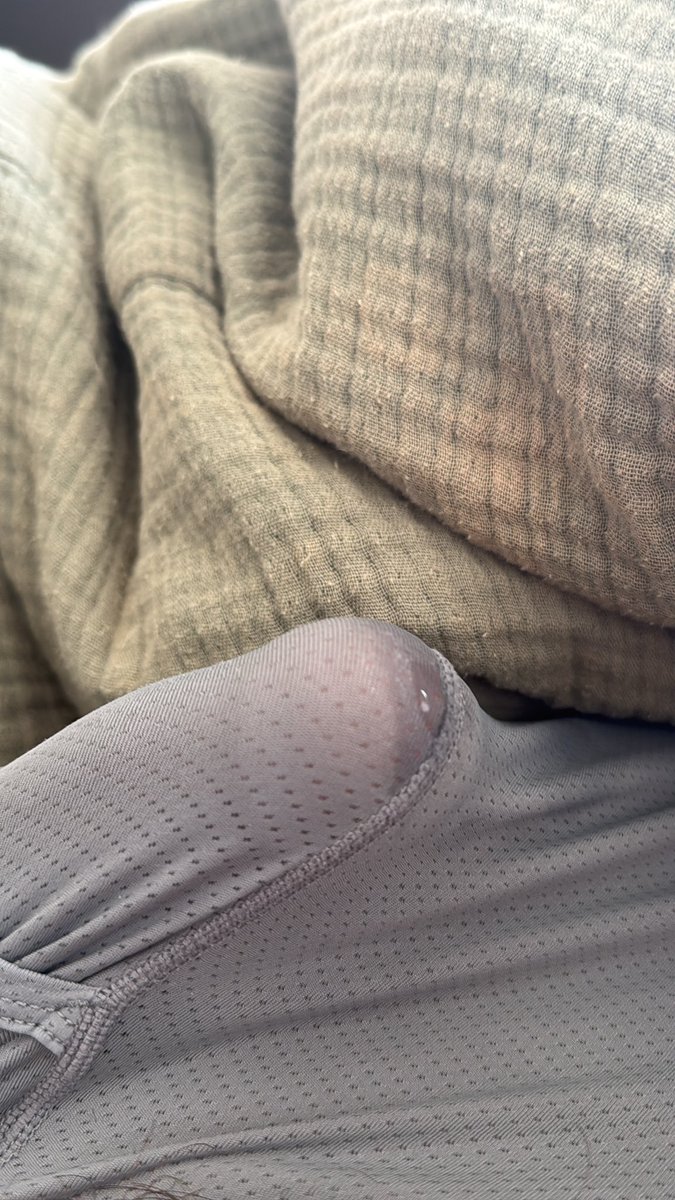 AggieBi's tweet photo. Pretty horny morning today 🥵 https://t.co/QM082yIc7a