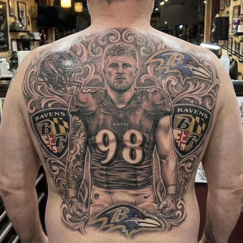 El Gato Negro Loco en una Roomba! 🇲🇽🇺🇸 tweet media