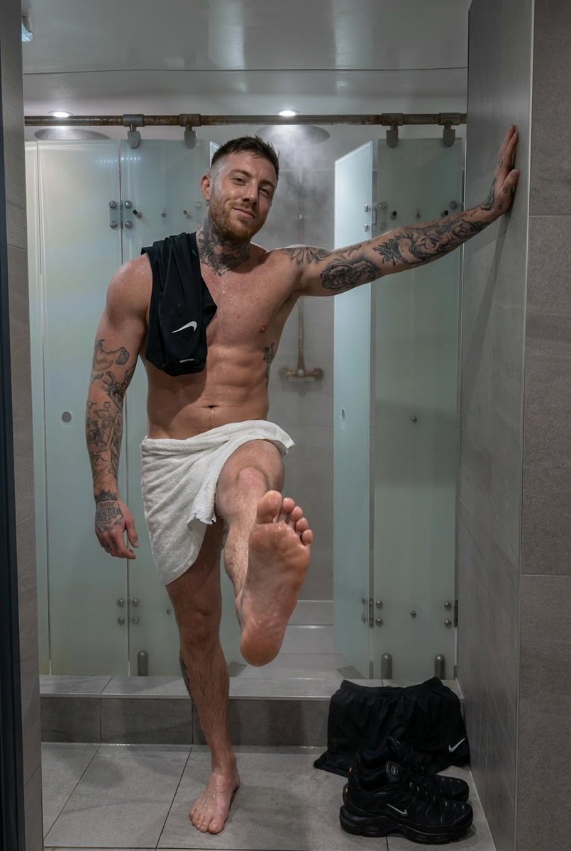 MancSockMaster's tweet photo. Fresh from training. These bare soles are still hot and rank in the changing room.  
Eyes locked on them, lads. No looking away. 🦶😏 
DM me for a voice note describing how I want you to worship them.

#ScallyFindom #FootWorship #GymFeet #BareFoot https://t.co/5eNZOvyiTX