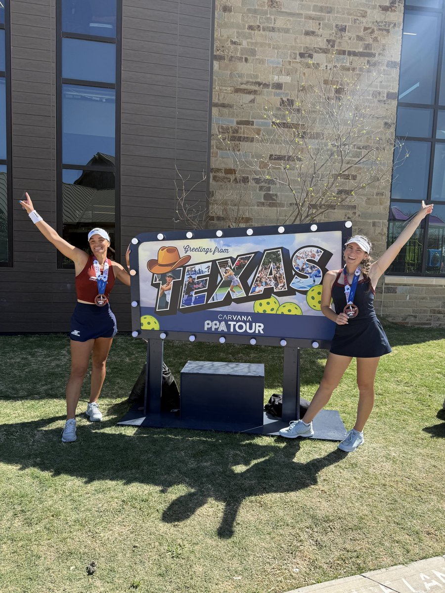 Catherine Parenteau tweet media