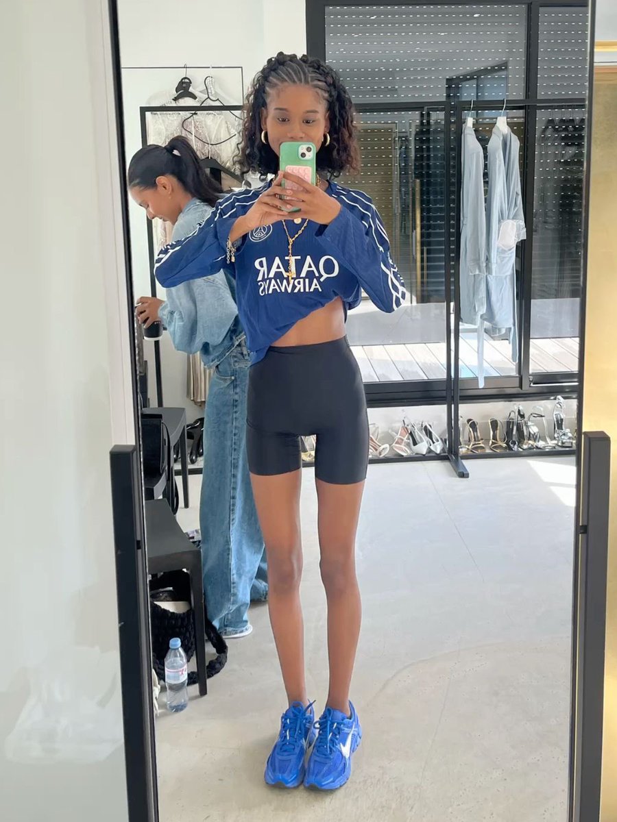 blk thinspo (@whatwaistt) on Twitter photo 