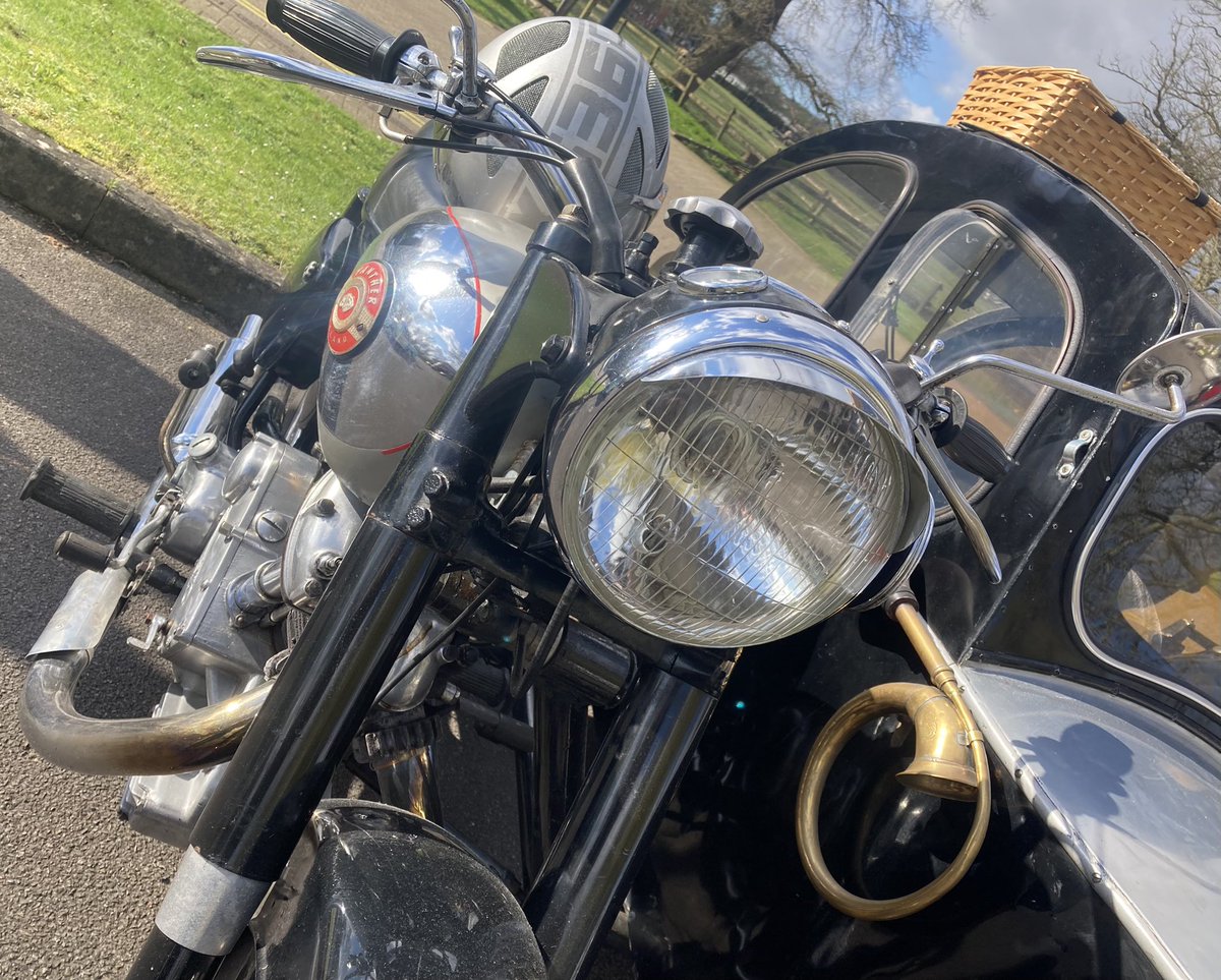 classiccarguru1's tweet image. A thread of pictures from this mornings #ClassicCar meet at #BotleighGrange