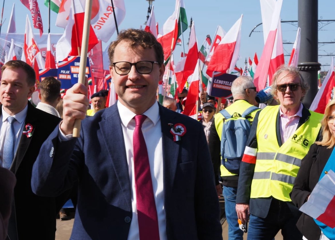 Marcin Romanowski tweet media