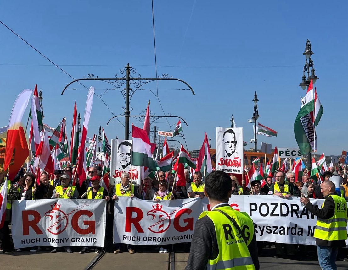 Marcin Romanowski tweet media