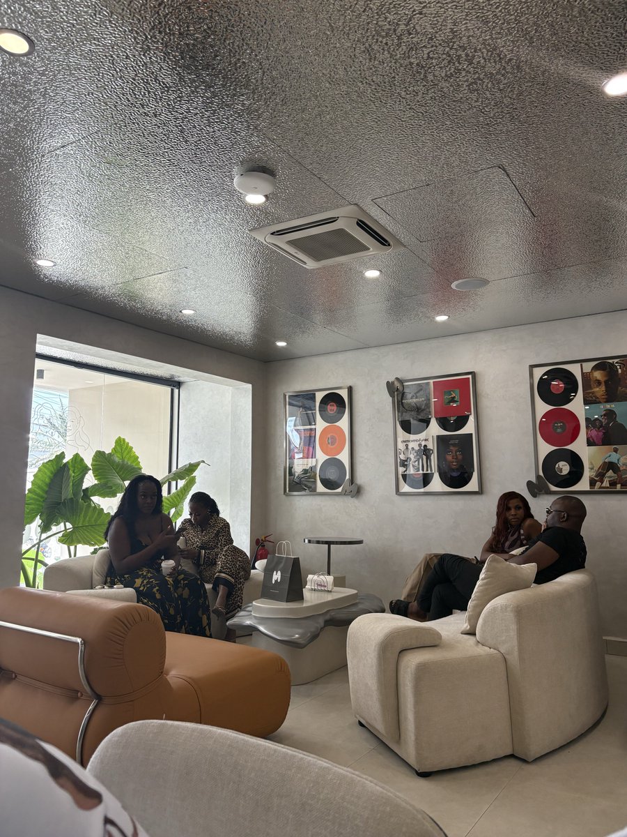 Haywhy 👑 tweet media