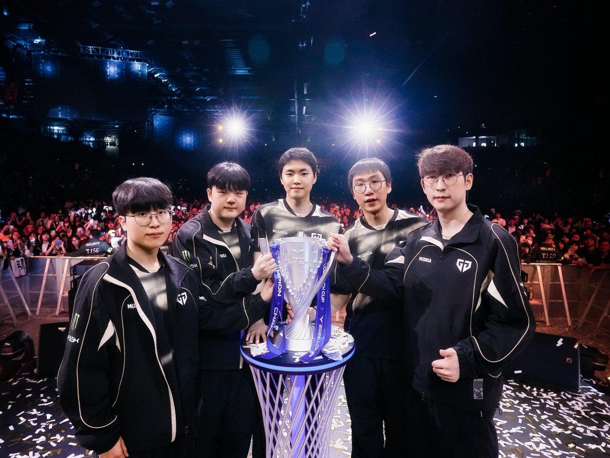 Logitech G esports tweet media