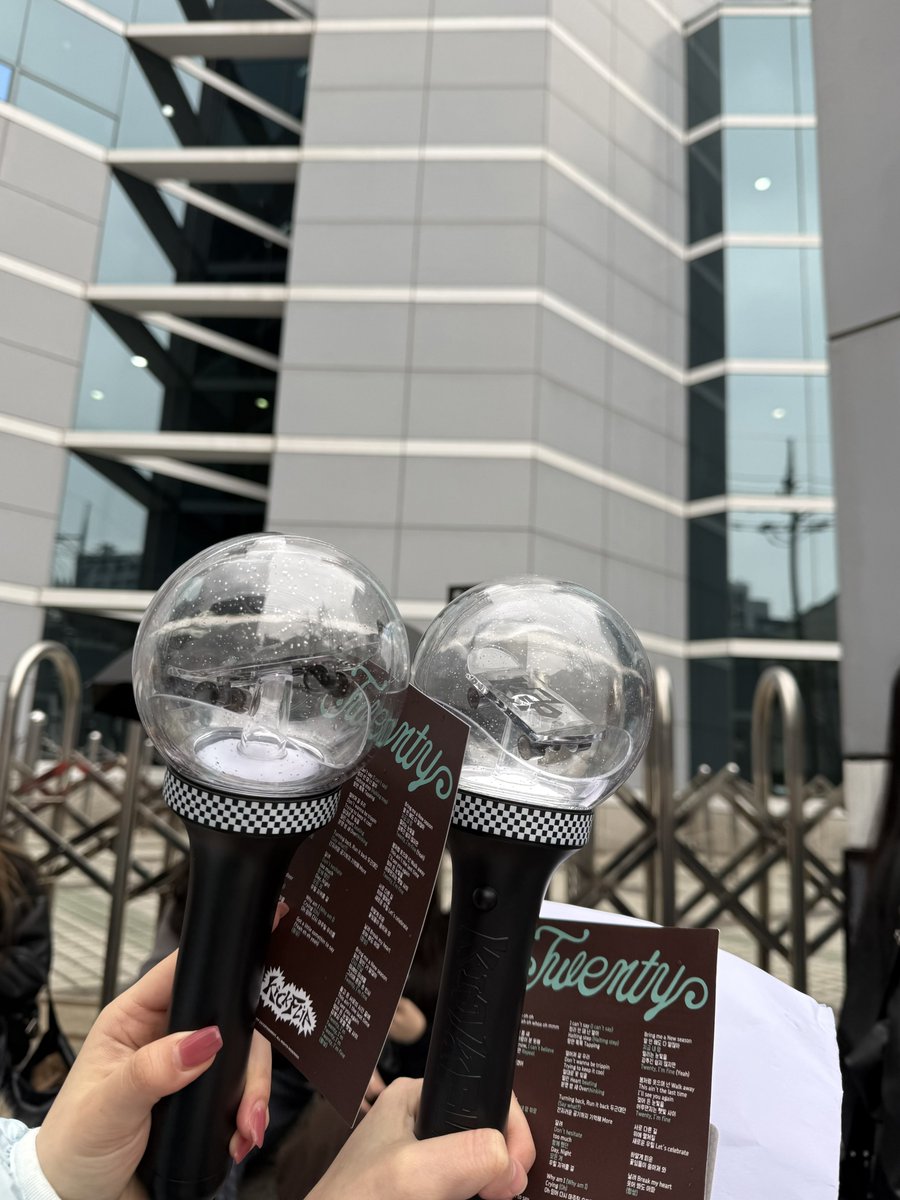 냥이 tweet media
