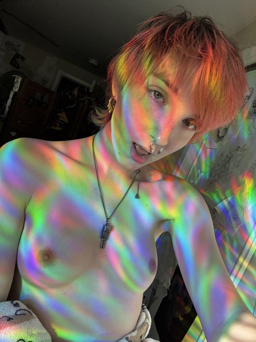 ☻ ₗₑₒ ☹︎🔞❤️🔥 tweet media