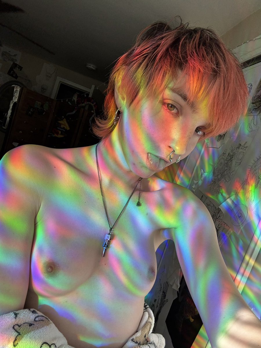 ☻ ₗₑₒ ☹︎🔞❤️🔥 tweet media