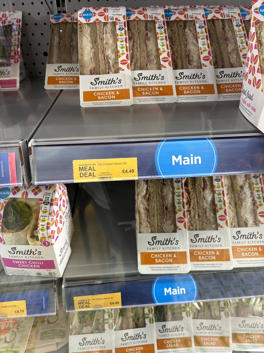 Ankara esenboğa havalimanında sandviç: 555TL

Londra stansted havalimanında sandviç: 260TL

Bu tayfanın enflasyon, gider vs. ağlamalarına aldanmayın. Dolandırılıyorsunuz.