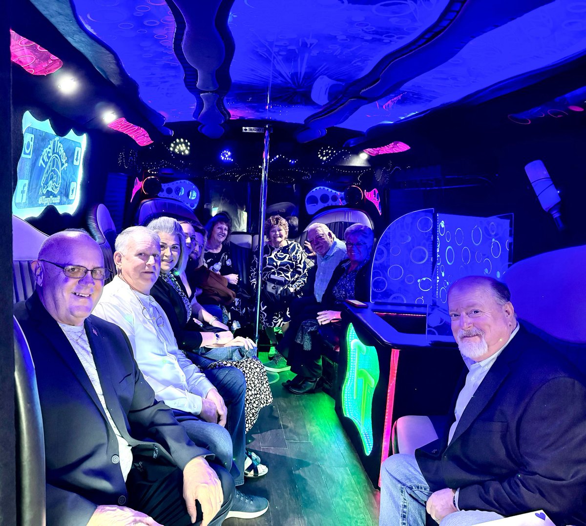 TipsyTransit's tweet image. No lines, no worries, just nonstop fun 🎉
This is how every celebration should roll.
#TipsyTransit #SafeRide #PartyOnWheels #GoodTimesRolling #VIPRide