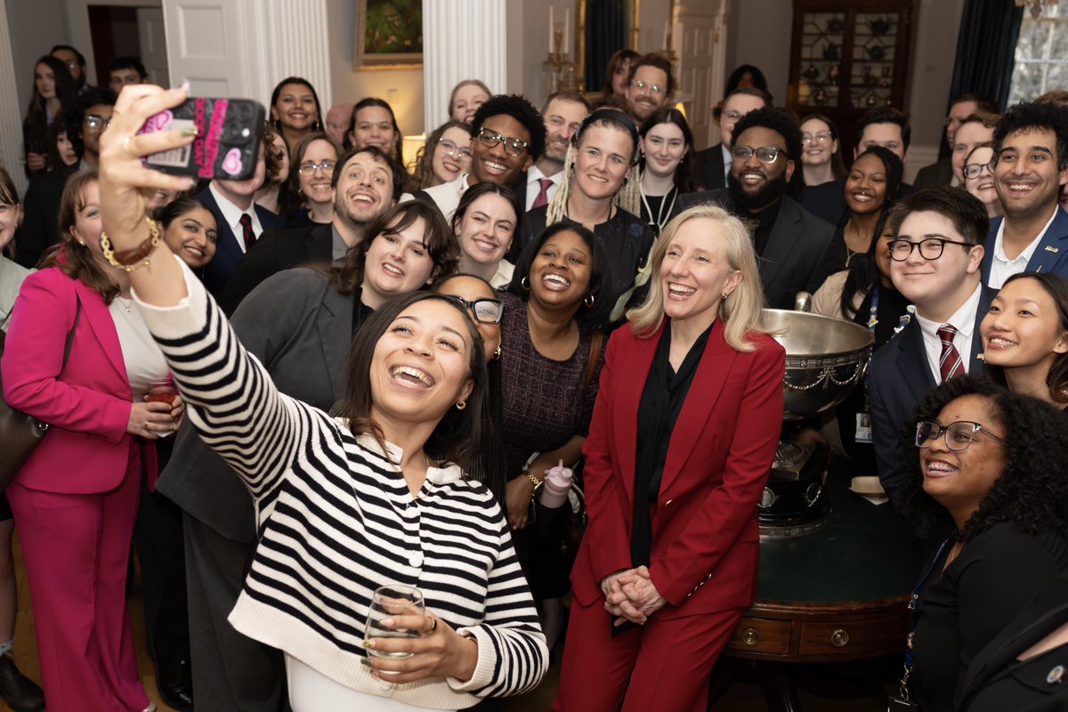 Governor Abigail Spanberger tweet media