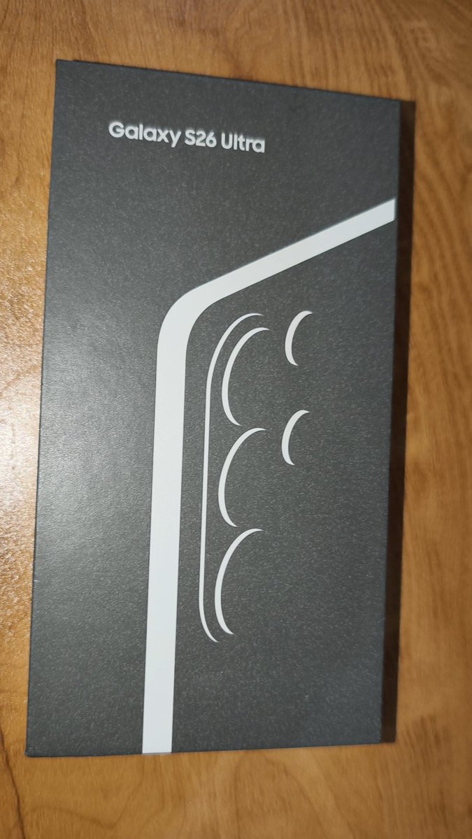 TweetLag tweet media