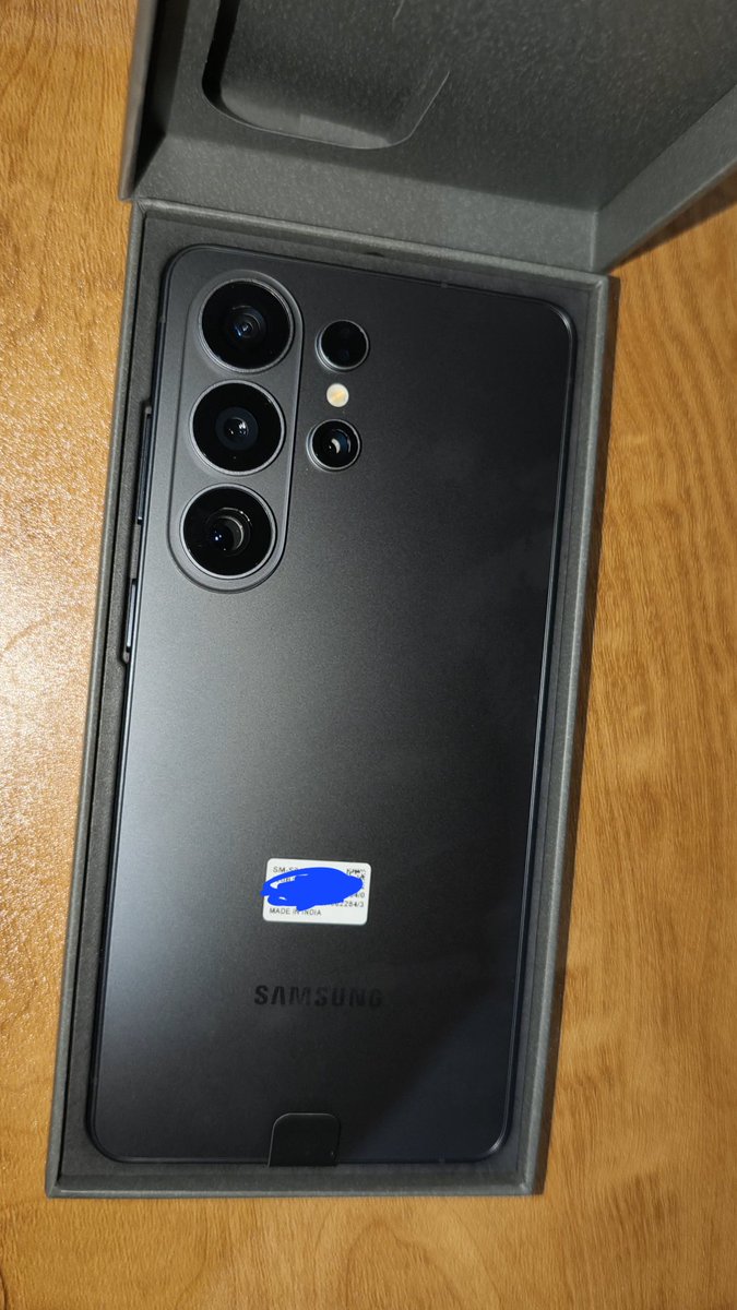 TweetLag tweet media