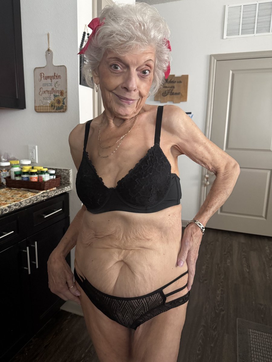 Worlds oldest onlyfans model. tweet media