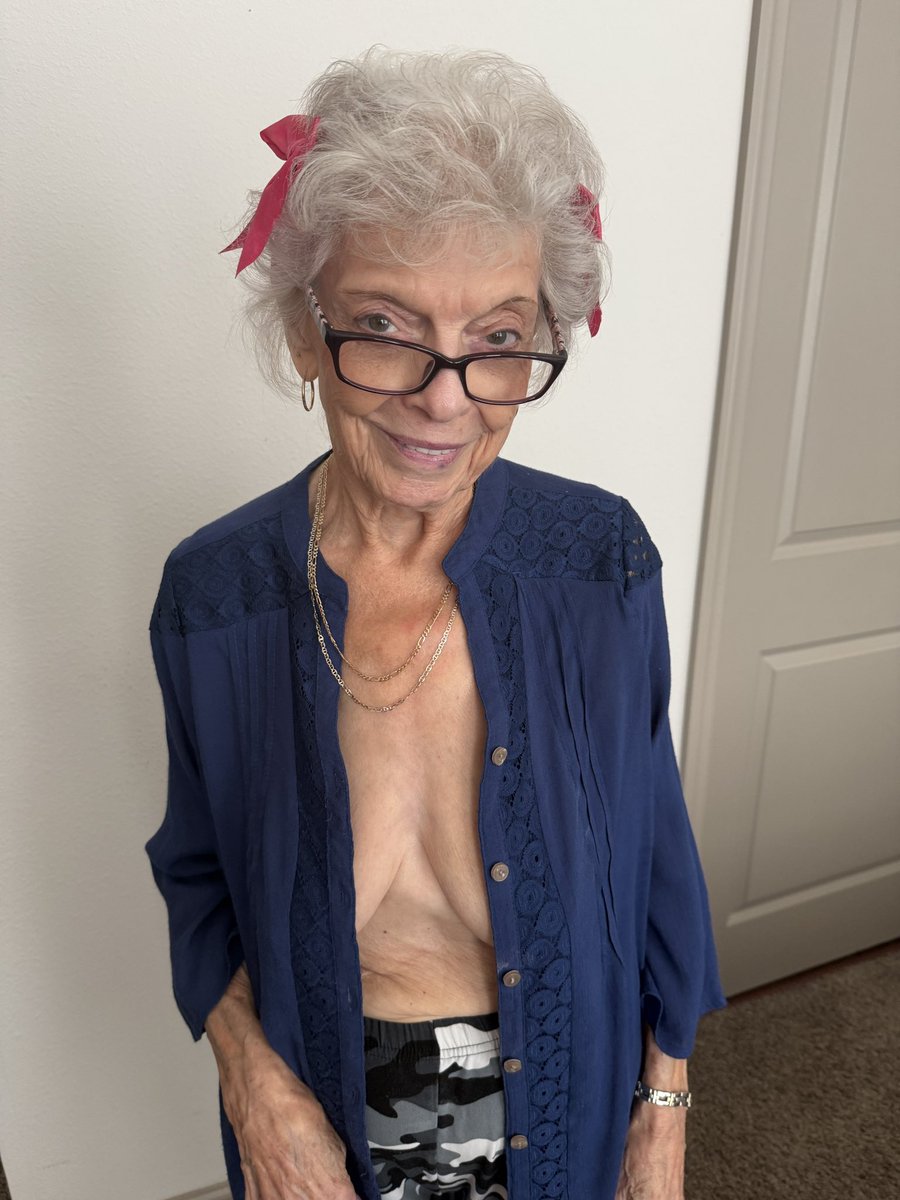 Worlds oldest onlyfans model. tweet media