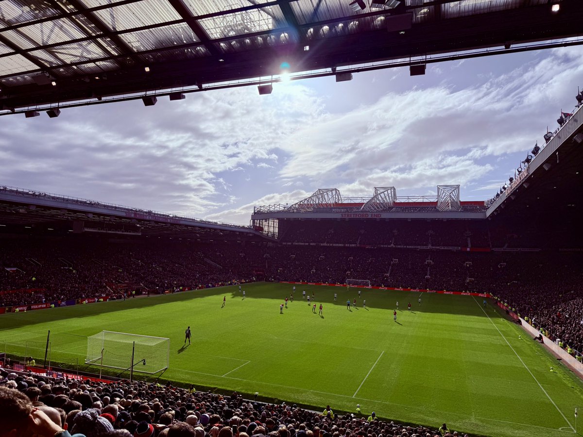 simon renwick tweet media