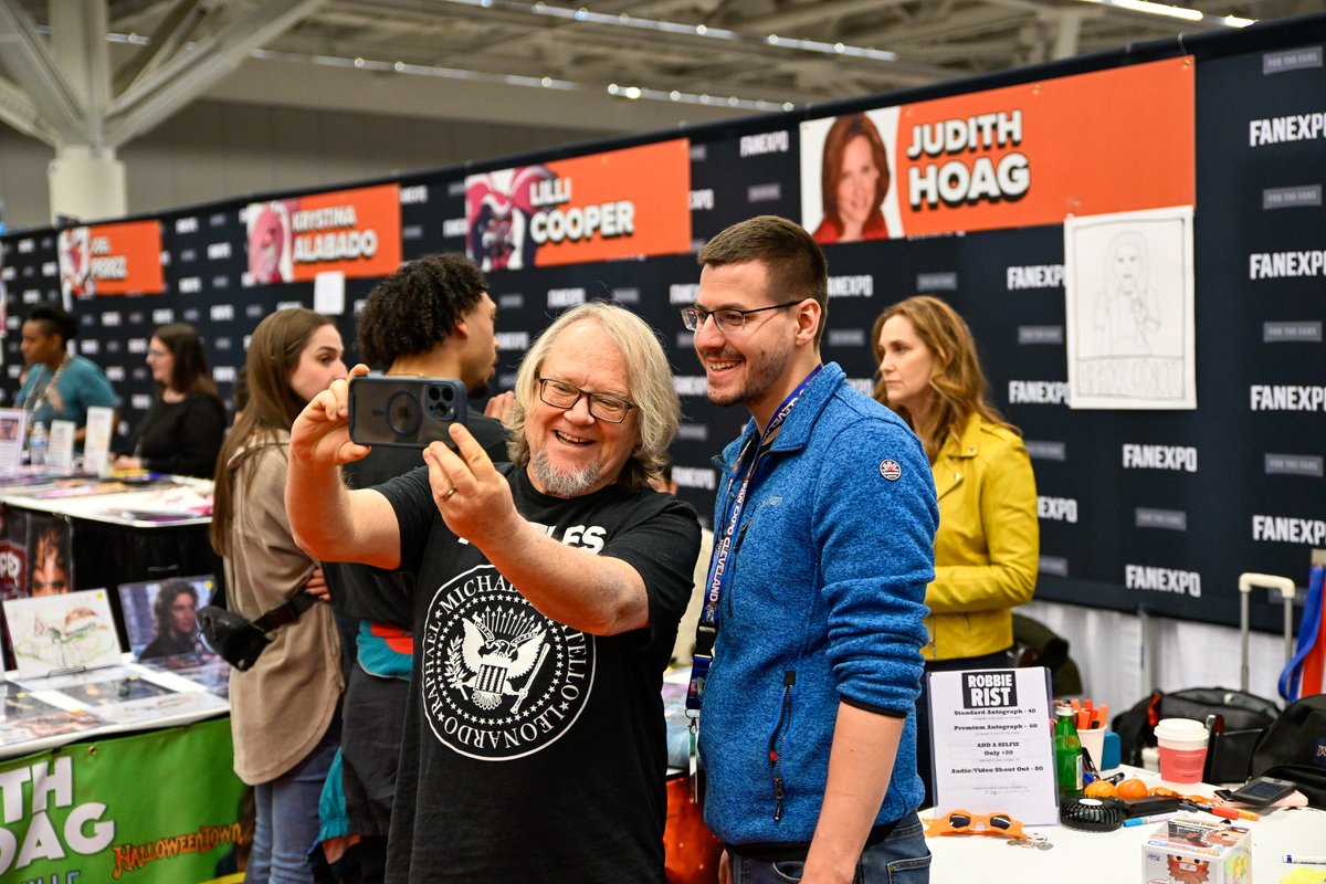 FAN EXPO Cleveland tweet media