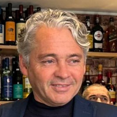 lvioSousa2's tweet photo. #NovaFotoDePerfil https://t.co/rvccx4I2uo