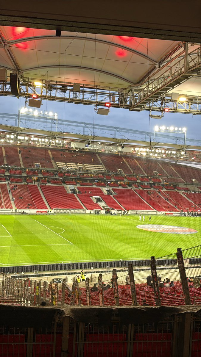 kann losgehen 🔴⚪️🐂
#VFBRBL #RBL