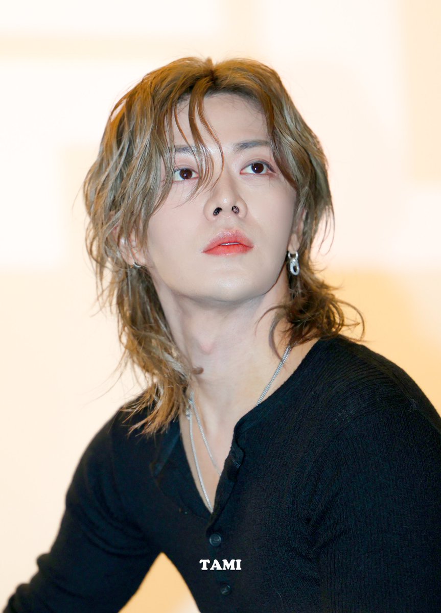 260315 스페셜즈 무대인사
💛🤍💛🤍
#유타 #YUTA #悠太