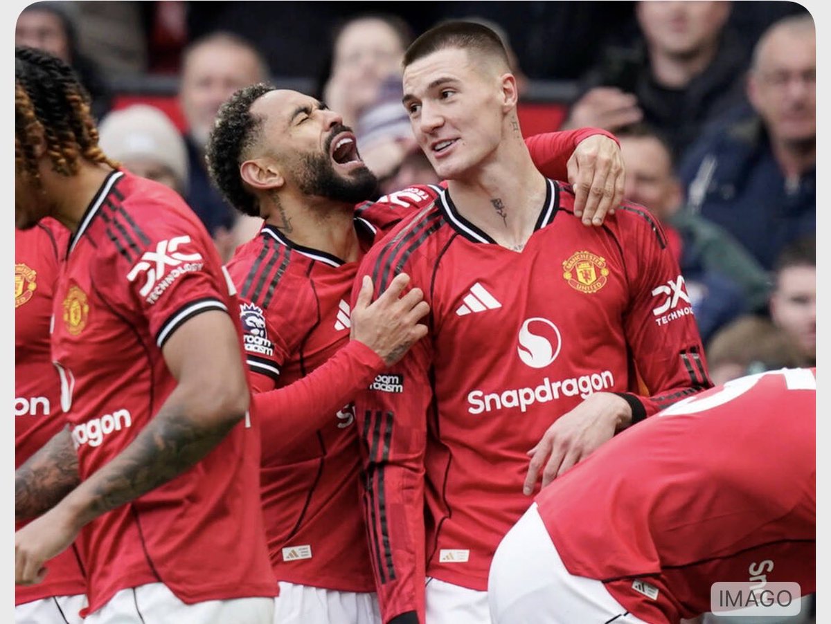 Man United tweet media