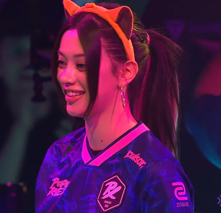 aly 🪩 tweet media