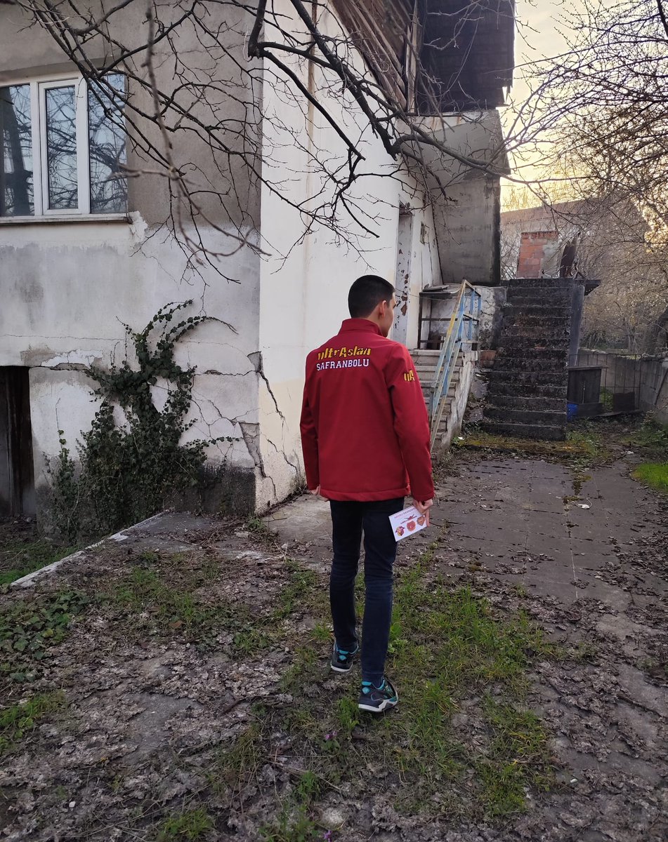 uASafranbolu's tweet photo. Her sene olduğu gibi bu sene de birlik ve beraberlik ayı olan Ramazan Ayında ilçemizdeki ihtiyaç sahibi ailelere "Bir Yardım Bin Mutluluk"diyerek kumanya ve alışveriş kartı yardımında bulunduk.Bizlere az çok demeden destekte bulunan herkese teşekkür ederiz.
#BirYardımBinMutluluk https://t.co/M3vKme9Fmz