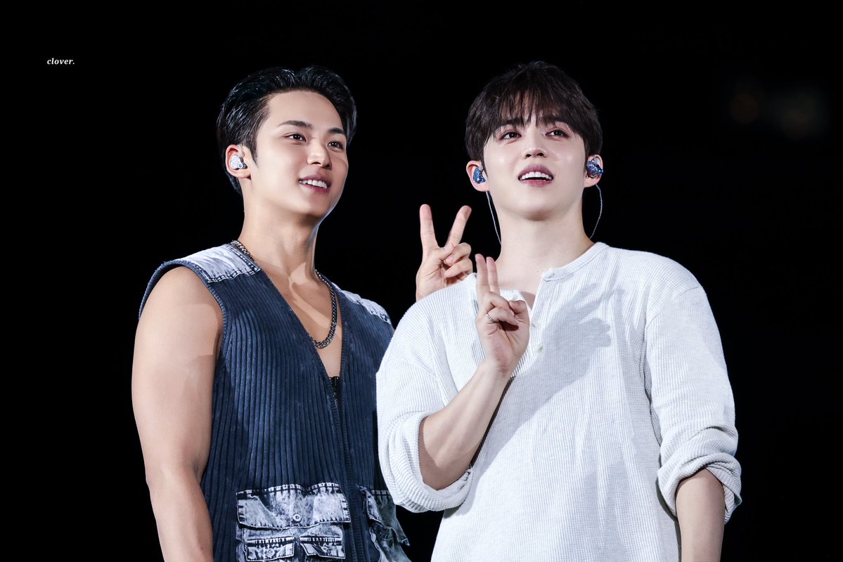 ๐๐ก๐ค๐ซ๐๐ง. tweet media