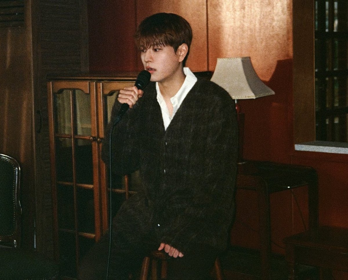 z 🐈‍⬛🎧 tweet media