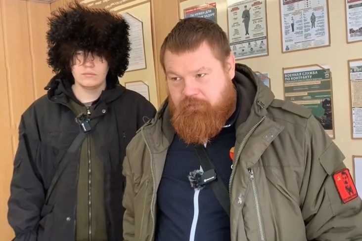 ВСУ ликвидировали сына российского неонациста Вячеслава Дацика

Прилетел FPV-дрон:

qnl9lx-c97-org.cdn.ampproject.org/c/s/qnl9lx.c97…