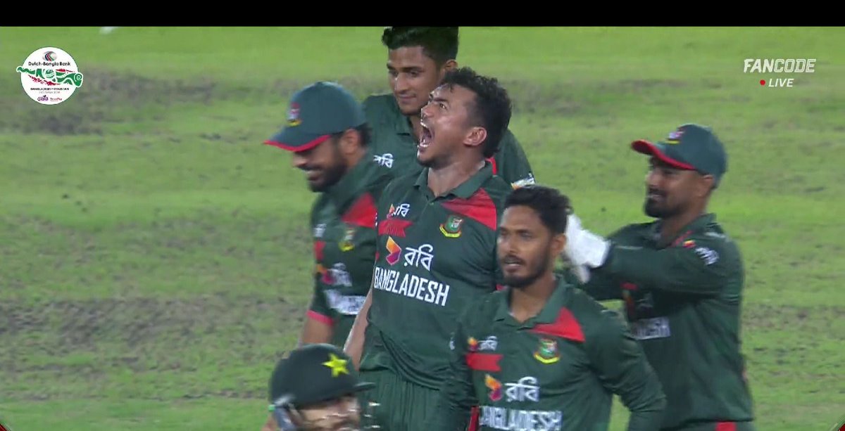 DheeraKL's tweet photo. 🚨 BANGLADESH WON THE ODI SERIES vs PAKISTAN AFTER 11 YEARS 🚨
Bangladesh B Side ODI team Humiliated Pakistan Team
#BANGvPAK #PAKvsBANG #pakistan https://t.co/CI7zNQh8Bj