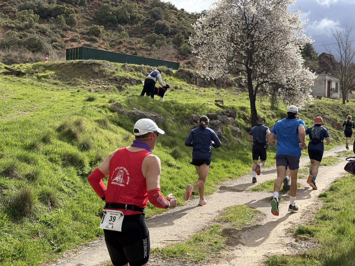 🏃‍♂️🌿 Nuestro diputado provincial, Víctor Morejón ha asistido al VIII Trail de la Alcarruela, en Malacuera, una cita deportiva que volvió a reunir participación, deporte y entorno natural en nuestra provincia.

#Malacuera #Trail #Guadalajara
