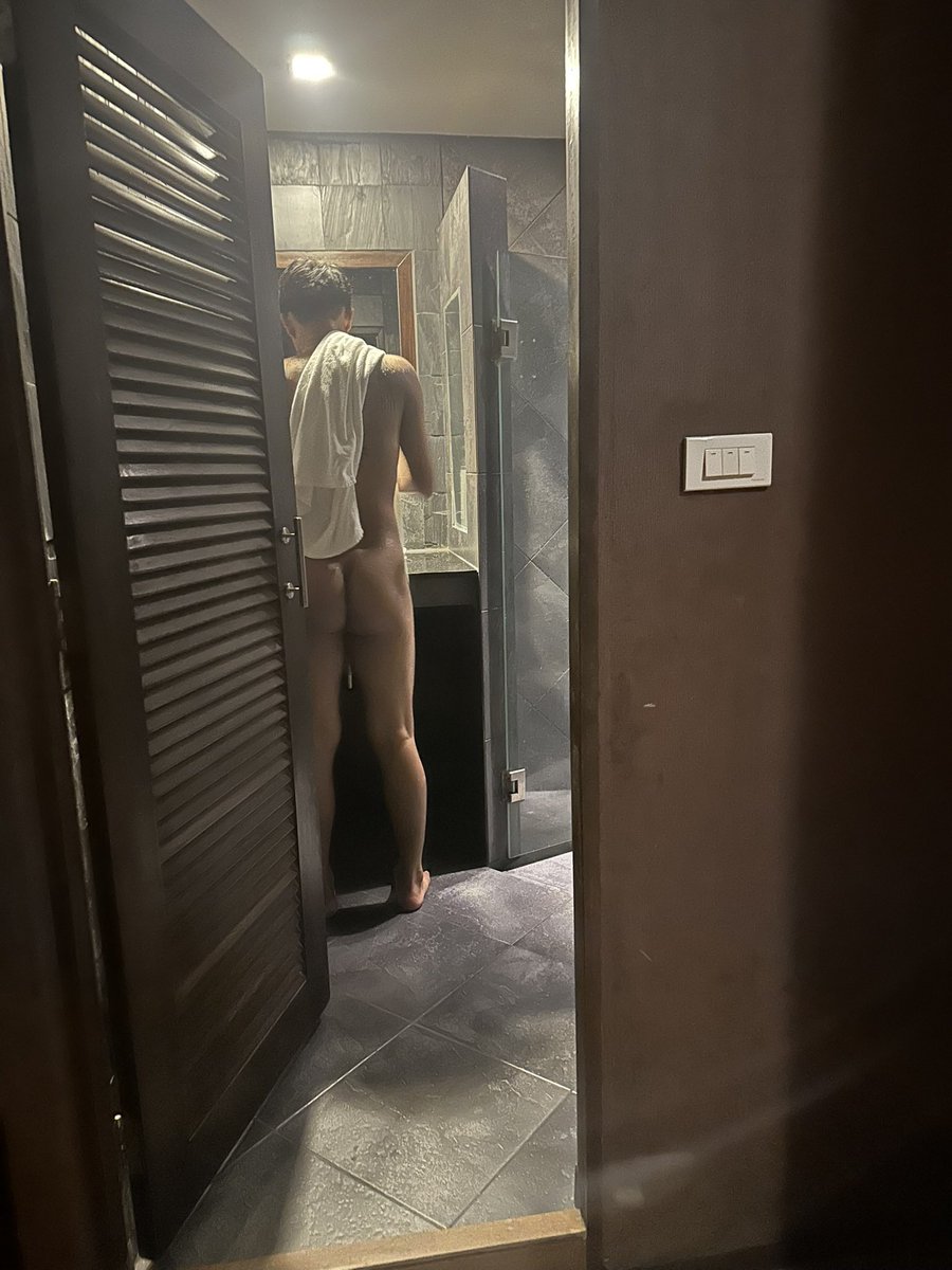 TKvanij's tweet photo. ตูกหน้าเอาไปถึงไหนวะไอ้น้อง ควยโด่รอเเล้ว อยากเห็นน้องเพิ่ม ขอหัใจให้หน่อยนะ��รับ https://t.co/RaJhE5t7bO