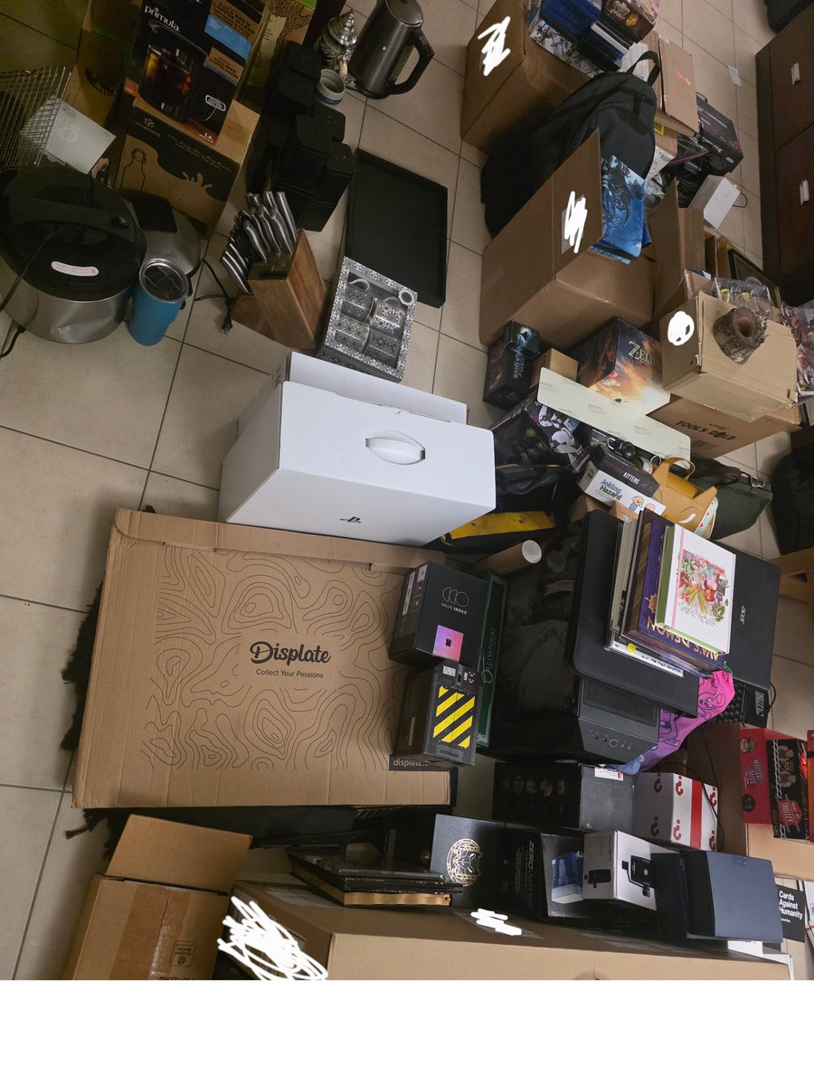 Twiners 😈✨ tweet media