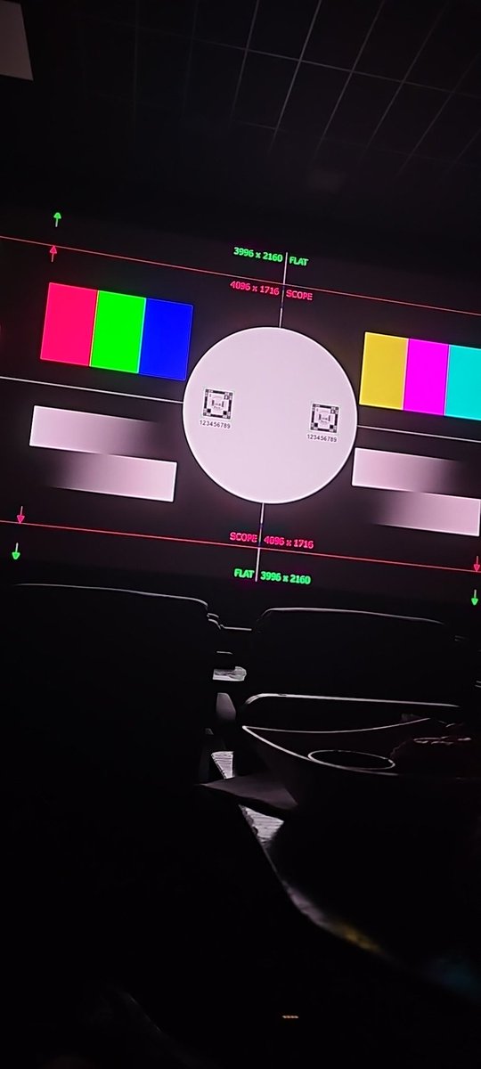 DL_entendre's tweet photo. The movie screen did this in the final scene.

Someone said Iran fucking up the movies too 💀😭

They're fixing it lol but 😭 https://t.co/AJjIsIMlPW