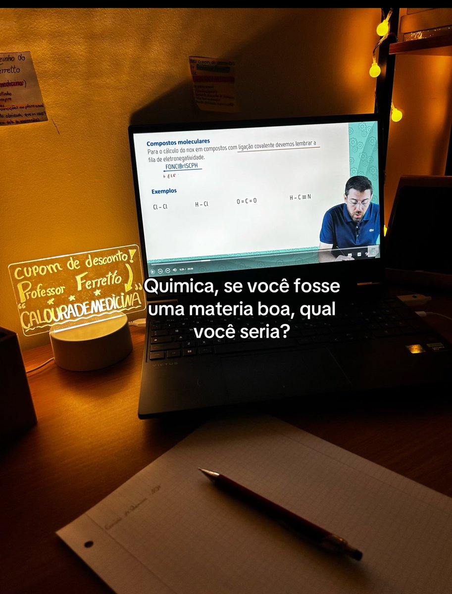 Pra mim nao existe essa coisa de "crise de março" nao, porque eu NAO TO CONSEGUINDO ESTUDAR DESDE O COMEÇO DO ANO