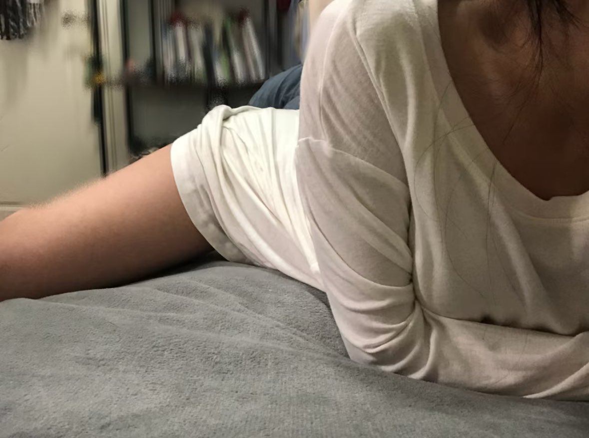 睡不着 https://t.co/5nCGQT3Y5c