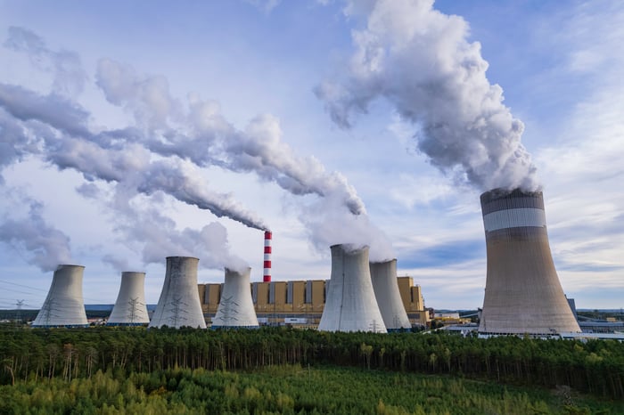 lopezunwired's tweet image. 2 Monster Energy Stocks to Hold for the Next 10 Years dlvr.it/TRVsm5 #FinancialMarkets #Finance #ConstellationEnergy #CapitalMarkets