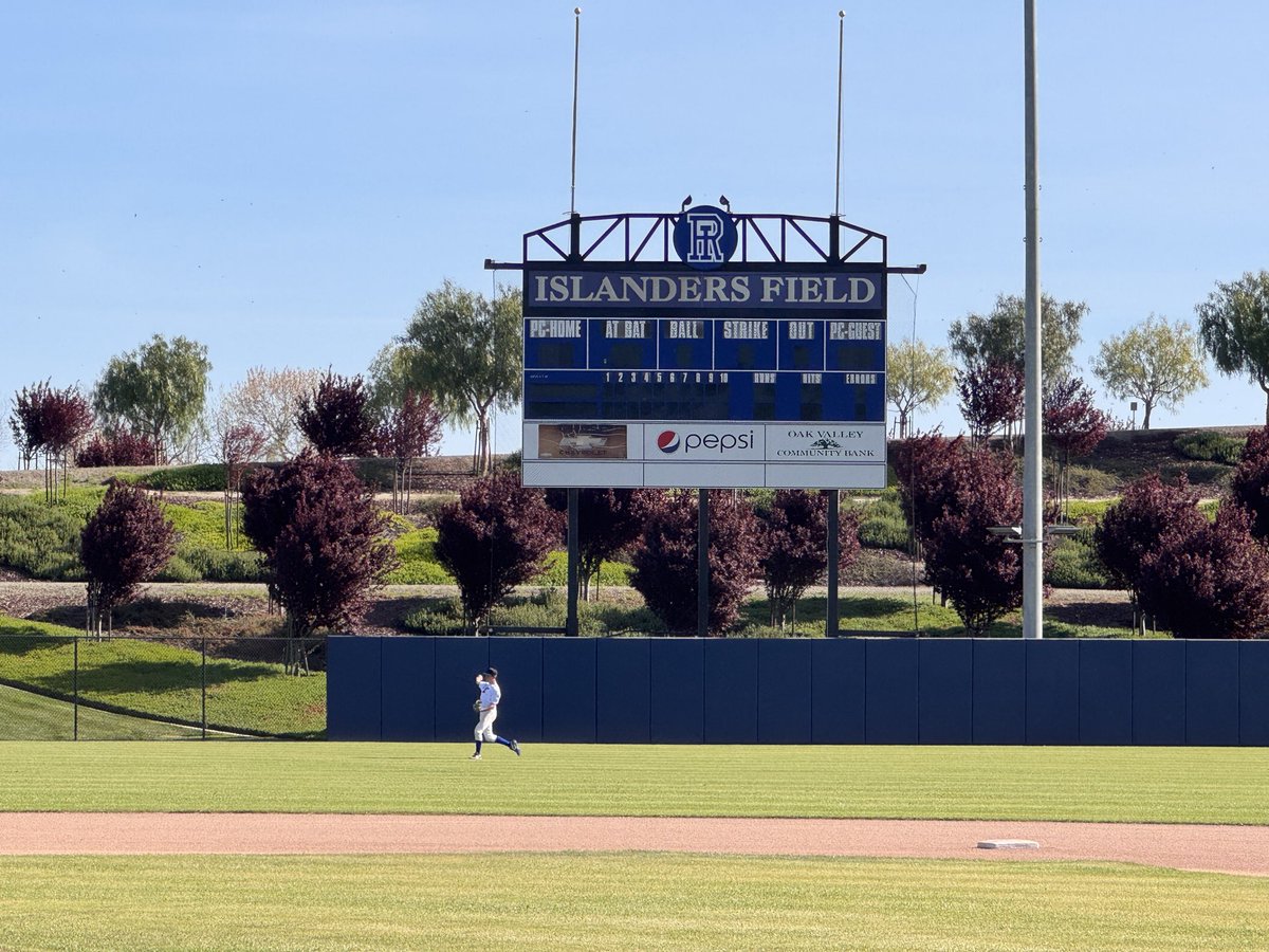 𝐋𝐞𝐬 𝐋𝐮𝐤𝐚𝐜𝐡 tweet media